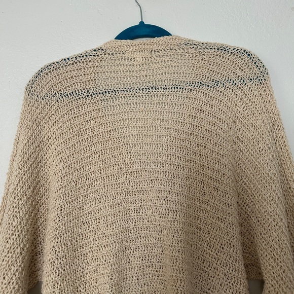 Cute BP Beige sweater for spring and summer XS Great Condition - Picture 4 of 6